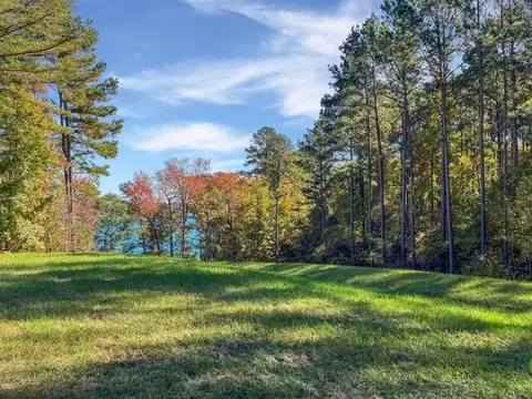 18 S Pointe Cv, Lincolnton, GA 30817