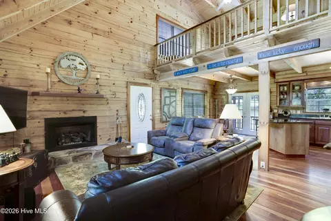Living - 365 Orchard Dr, Murphy, NC 28906 photo 1 of 5
