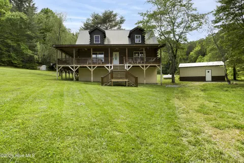 Exterior - 365 Orchard Dr, Murphy, NC 28906 photo 8 of 17