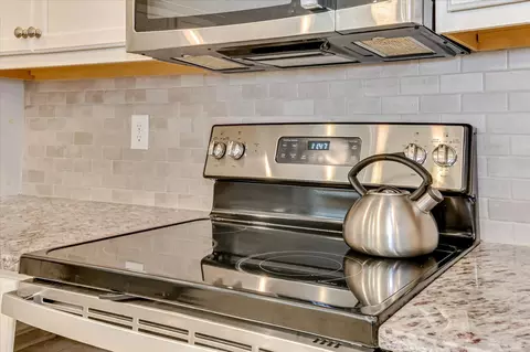 Kitchen - 761 Goodale Dr, Augusta, GA 30909 photo 4 of 6