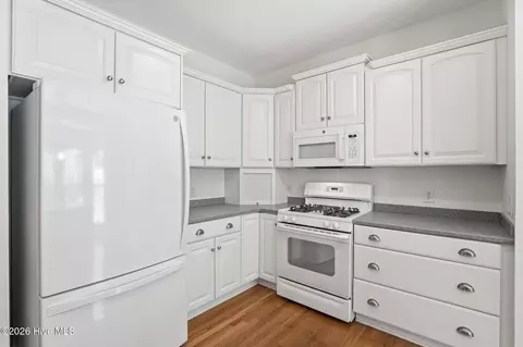 Kitchen - 190 Canter Ln, Pinehurst, NC 28374 photo 2 of 4