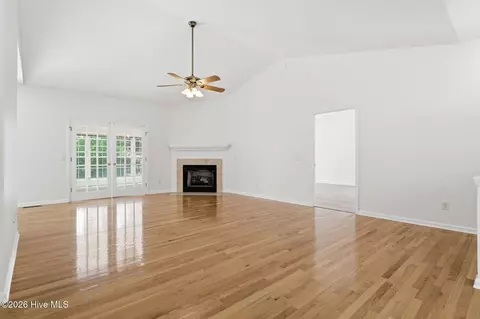 Living - 190 Canter Ln, Pinehurst, NC 28374 photo 2 of 7