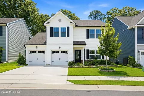 432 Bent Willow Dr, Clayton, NC 27527