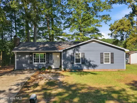 1704 Farmgate Rd, Kinston, NC 28504