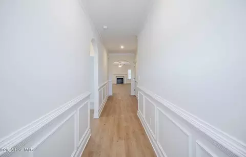 Entry Way - 1077 W Berkley Ct, Thomson, GA 30824 photo 2 of 4