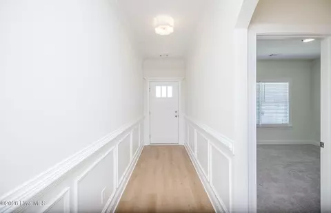 Entry Way - 1077 W Berkley Ct, Thomson, GA 30824 photo 1 of 4