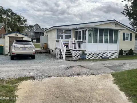 42 Clarkland Village St, Elizabethtown, NC 28337