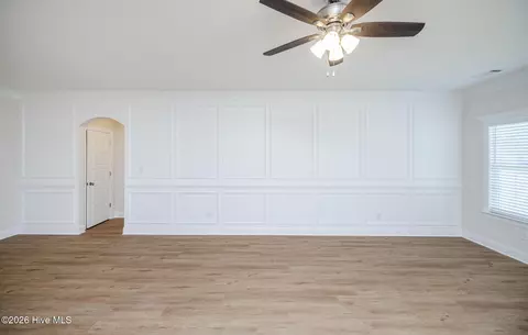 Living - 1280 Acadia Dr, Thomson, GA 30824 photo 2 of 6