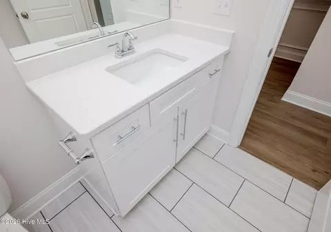 Bath - 1280 Acadia Dr, Thomson, GA 30824 photo 4 of 4
