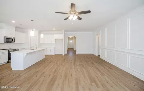 Living - 1280 Acadia Dr, Thomson, GA 30824 photo 4 of 6