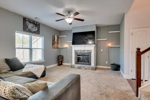 Living - 727 Tree Top Trl, Evans, GA 30809 photo 1 of 2