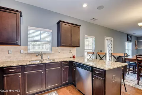 Kitchen - 727 Tree Top Trl, Evans, GA 30809 photo 4 of 4