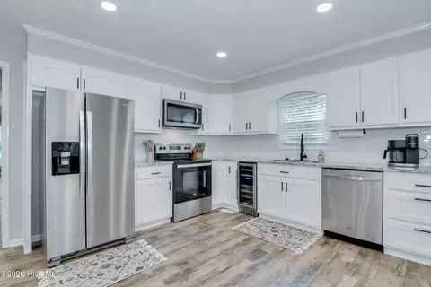 Kitchen - 219 Jasper Rd, Modoc, SC 29838 photo 2 of 3