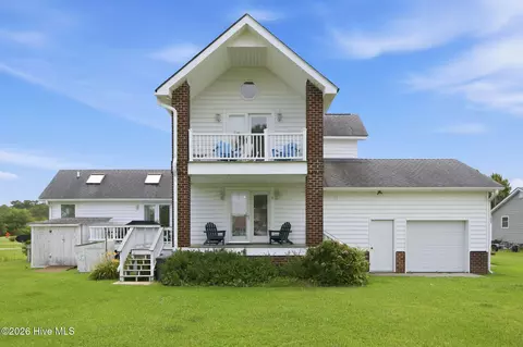 166 Wallace Rd, Beaufort, NC 28516