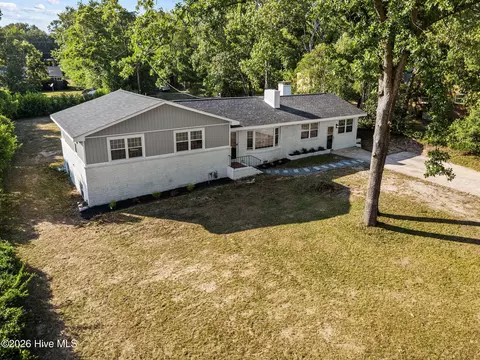 1828 Courtney Dr, North Augusta, SC 29841