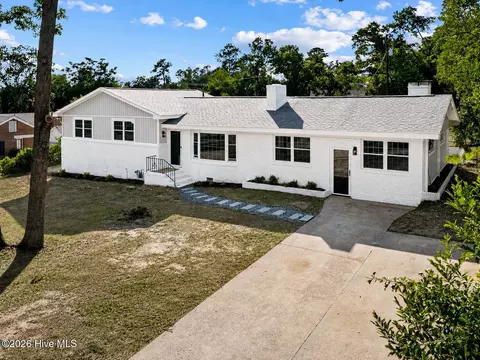 1828 Courtney Dr, North Augusta, SC 29841