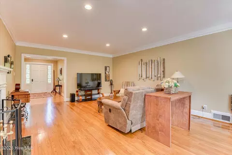 708 Oberlin Rd, Augusta, GA 30909 photo 13