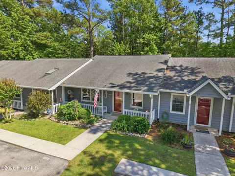 600 N 35th St #1203, Morehead City, NC 28557