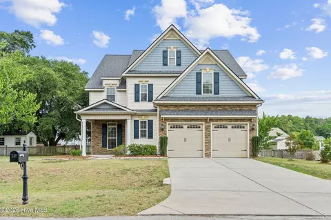 107 Camelot Dr, Holly Ridge, NC 28445