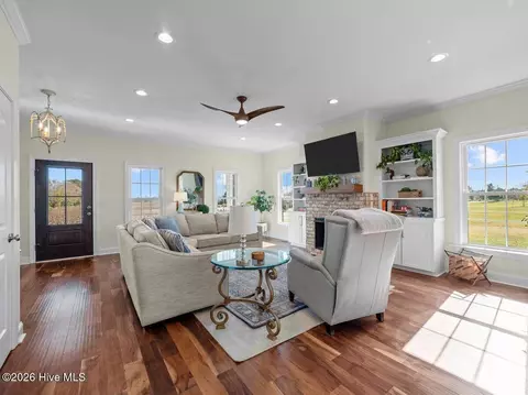 Living - 7132 County Home Rd, Ayden, NC 28513 photo 4 of 5