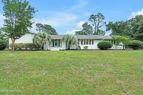 102 Chelsea Ln, Wilmington, NC 28409