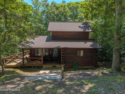 Exterior - 110 Abbygale Rd, Murphy, NC 28906 photo 2 of 8
