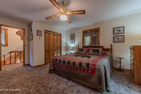 Bedroom - 110 Abbygale Rd, Murphy, NC 28906 photo 2 of 7