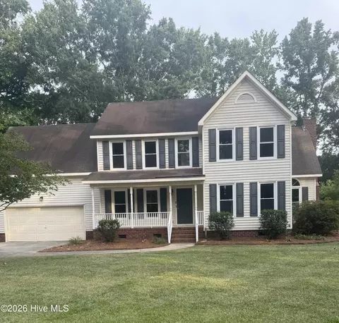 125 Bishop Dr, Winterville, NC 28590