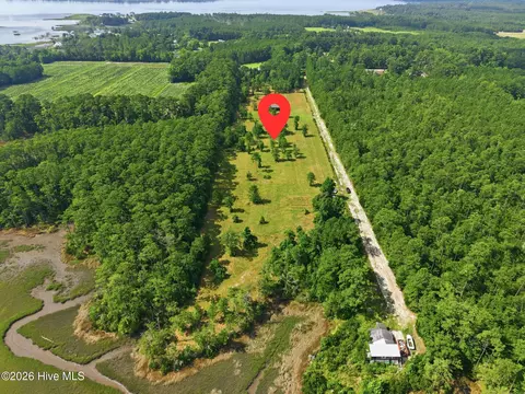 3216 Mill Creek Rd, Newport, NC 28570