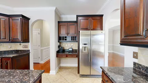 Kitchen - 1011 Winding Trl, Evans, GA 30809 photo 4 of 4