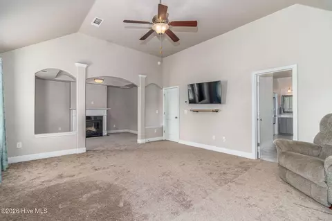 Living - 288 Palisade Rdg, Evans, GA 30809 photo 4 of 5