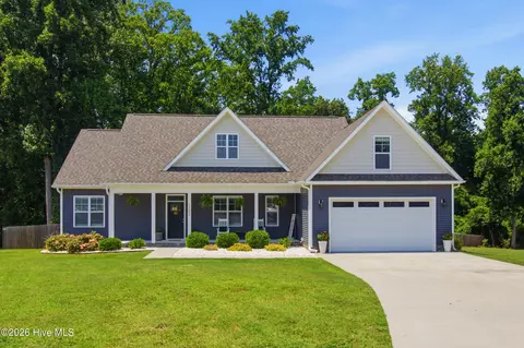 1702 Happy Trail Ct, Greenville, NC 27834