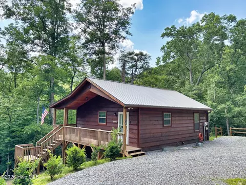 Exterior - 325 Dawsons Ln, Murphy, NC 28906 photo 8 of 10