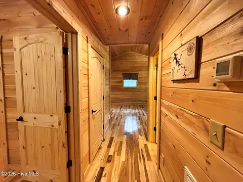 Entry Way - 325 Dawsons Ln, Murphy, NC 28906 photo 1 of 1