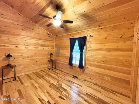 Bedroom - 325 Dawsons Ln, Murphy, NC 28906 photo 1 of 5
