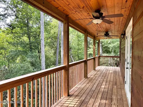 Exterior - 325 Dawsons Ln, Murphy, NC 28906 photo 5 of 10