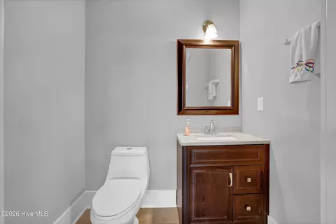 Bath - 1044 Mallard Bay Dr, Hampstead, NC 28443 photo 1 of 7