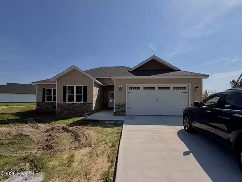 3717 Chatsworth Dr, La Grange, NC 28551
