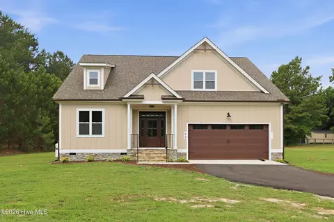 15 Black Feather Ln, Youngsville, NC 27596