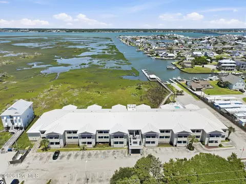 602 W Fort Macon Rd #246 PALM S, Atlantic Beach, NC 28512