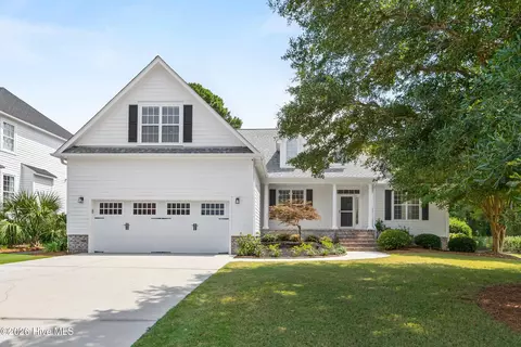 802 Blue Point Dr, Wilmington, NC 28411