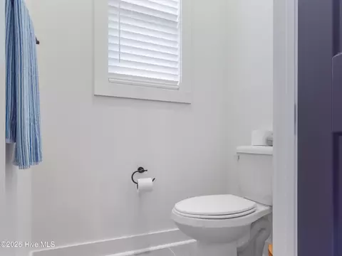 Bath - 32 Riviera Dr, Pinehurst, NC 28374 photo 6 of 9