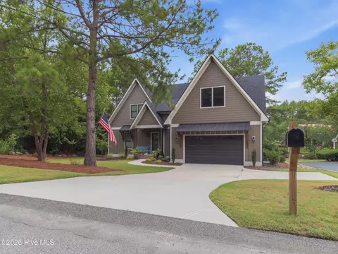 Exterior - 32 Riviera Dr, Pinehurst, NC 28374 photo 9 of 10