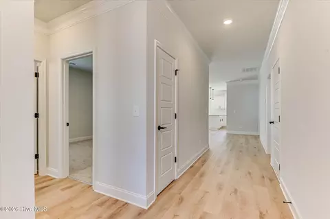 Entry Way - 1060 Burlington Dr, Augusta, GA 30909 photo 2 of 3