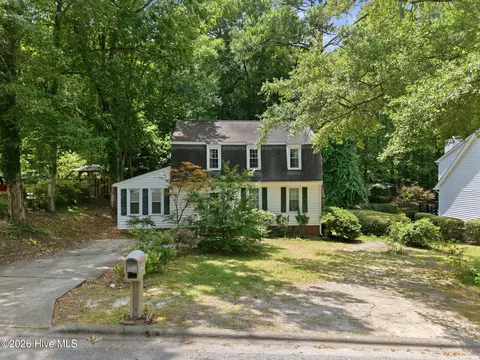 1608 Canterbury Rd, Greenville, NC 27858