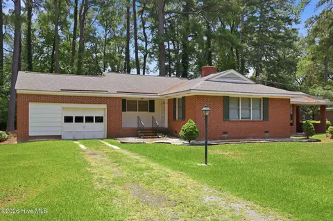 211 Nelson St, Bethel, NC 27812