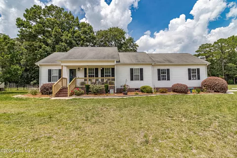 217 Koufax Dr, Pikeville, NC 27863