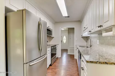 Kitchen - 348 Stagecoach Way, Martinez, GA 30907 photo 2 of 6