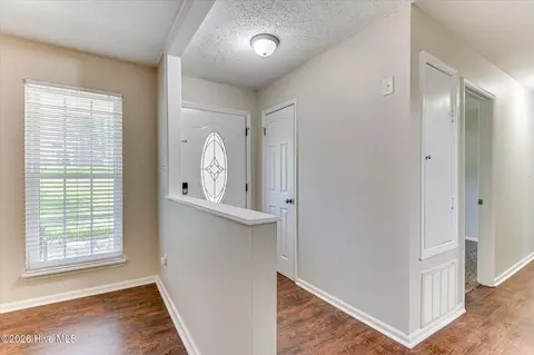 Entry Way - 348 Stagecoach Way, Martinez, GA 30907 photo 1 of 2