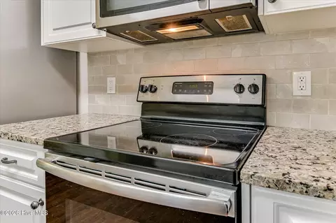 Kitchen - 348 Stagecoach Way, Martinez, GA 30907 photo 6 of 6